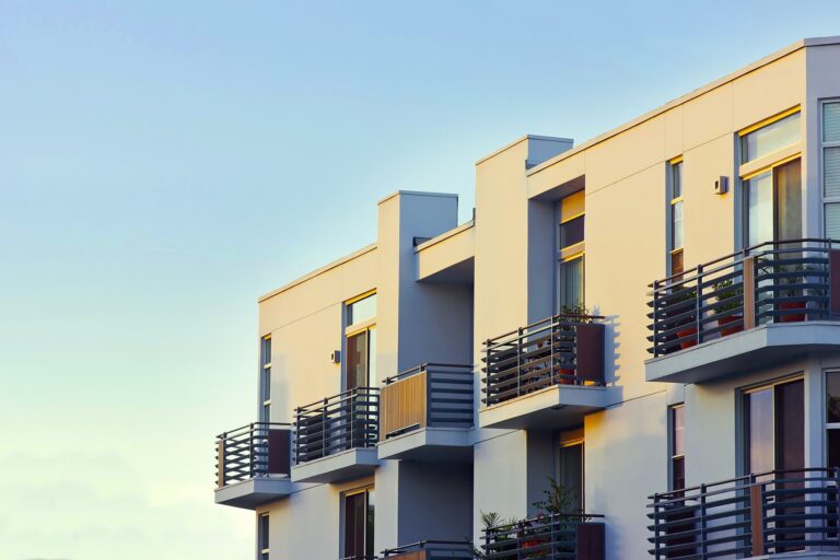 The top 6 things to remember when applying for Strata Insurance.